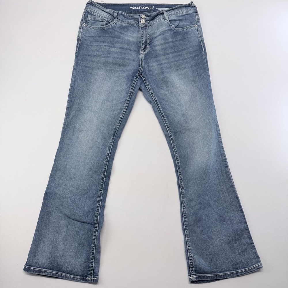 WallFlower Luscious Curvy Bootcut Jeans Medium Wash Rhinestone Size 15